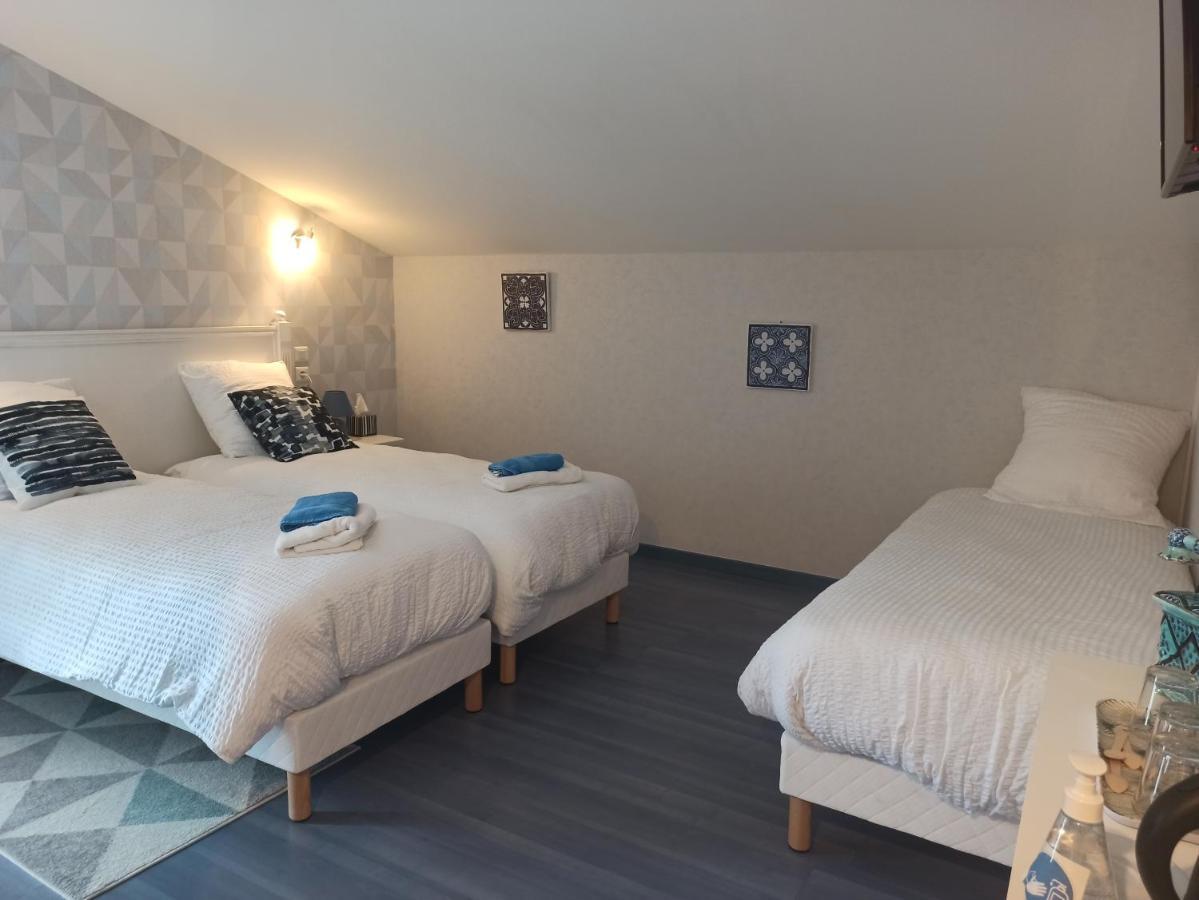 Hotel "Les Peyres" Lamothe-Landerron Exteriér fotografie